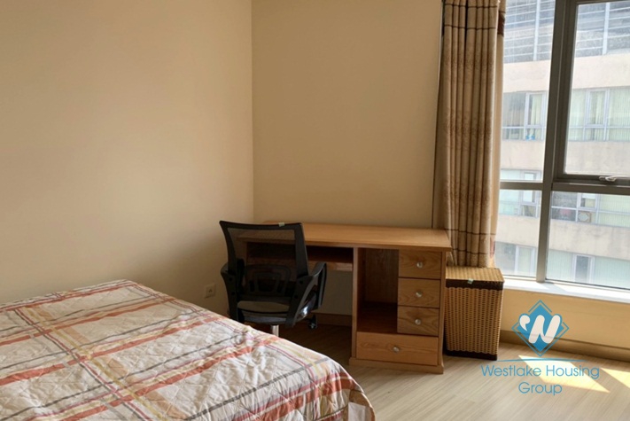 A beautiful 3 bedroom apartment for rent in Dong da, Ha noi
