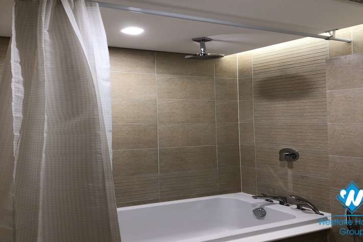 A well-organized one-bedroom apartment in Vinhome Metropolis Lieu Giai, Ba Dinh, Hanoi