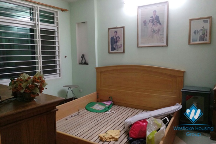 An affordable three-bedroom house near Hoang Hoa Tham Ba Dinh Hanoi