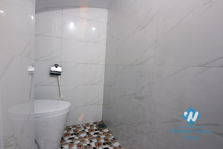 A new space for office for lease in Tay Ho, Ha Noi