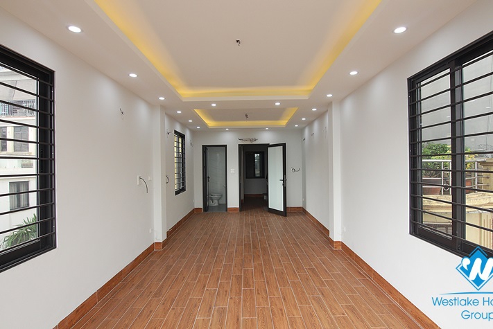 A brand-new 5-floor office for rent in the main road Au Co st, Tay Ho district