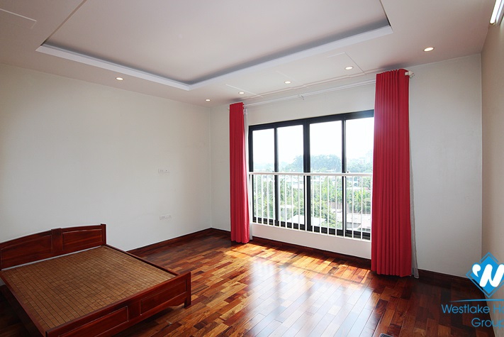 A newly renovated three-bedroom house on Au Co st, Tay Ho district