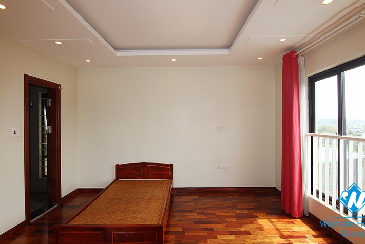 A newly renovated three-bedroom house on Au Co st, Tay Ho district