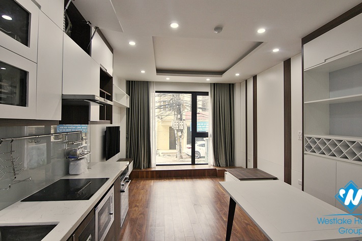 A state-of-the-art and well-organized one-bedroom apt on Tay Ho street, Tay Ho district