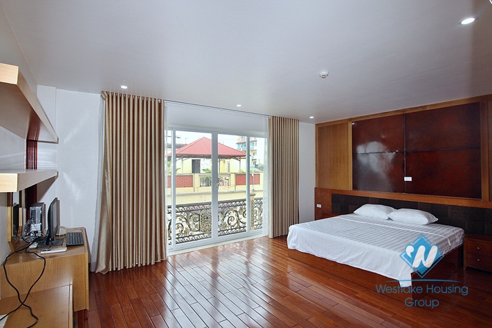 A top floor 2 bedroom apartment for rent in To ngoc van, Tay ho, Ha noi