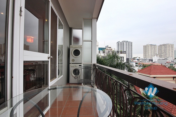 A spacious 2 bedroom apartment with lake view in Tay ho, Ha noi