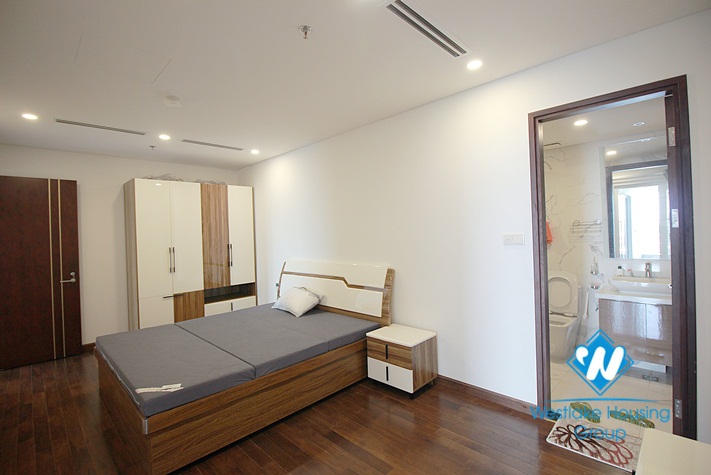 Modern apartment for rent in Ha Noi Aqua Central, Ha Noi