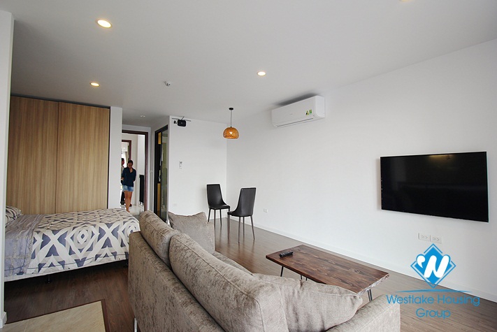 Studio apartment with modern furniture for rent at Long Bien Area 