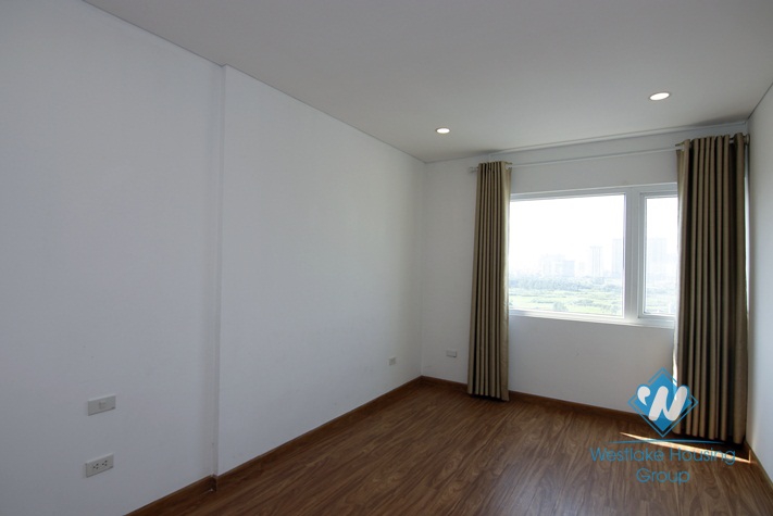 A brand new 4 bedroom apartment for rent in Ngoai Giao Doan, Tay Ho