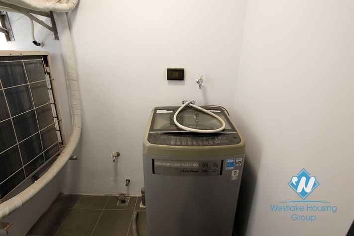 A brand new 3 bedroom apartment for rent in Ngoai Giao Doan, Tay ho