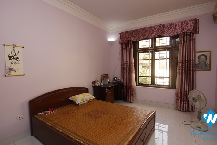 A lovely five-bedroom house on Hoang Hoa Tham Ba Dinh