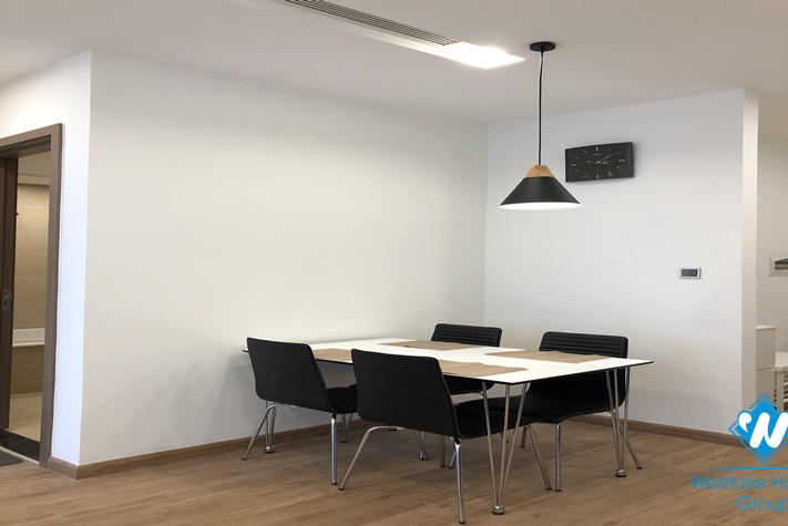 A well-organized one-bedroom apartment in Vinhome Metropolis Lieu Giai, Ba Dinh, Hanoi