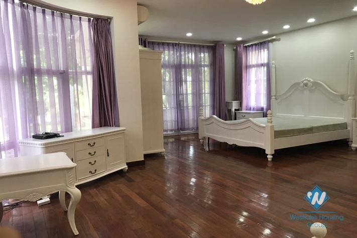 A gorgeous villa with beautiful garden for rent in Ciputra Complex