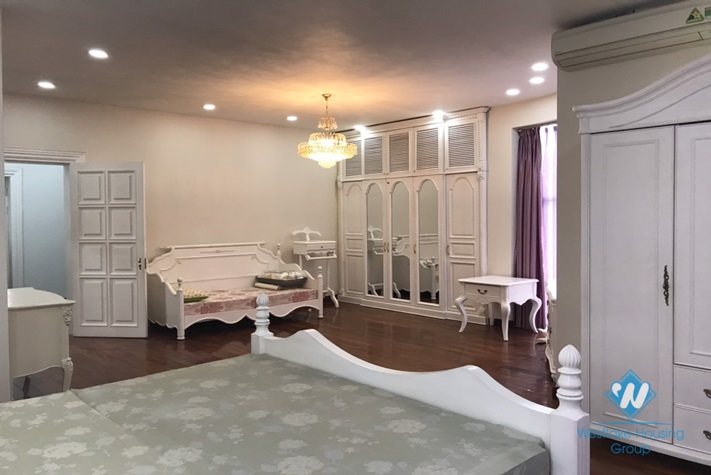 A gorgeous villa with beautiful garden for rent in Ciputra Complex