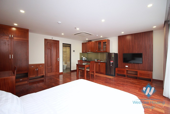 Bright studio for rent in Dao Tan, Ba Dinh district