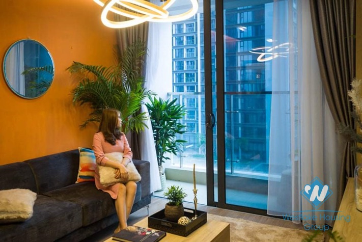 Lovely two bedroom apartment for rent in Vinhome Metropolis, Lieu Giai, Ba Dinh