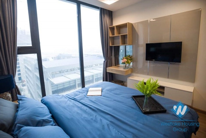 Lovely two bedroom apartment for rent in Vinhome Metropolis, Lieu Giai, Ba Dinh
