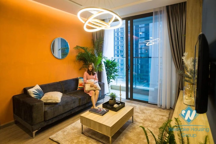 Lovely two bedroom apartment for rent in Vinhome Metropolis, Lieu Giai, Ba Dinh