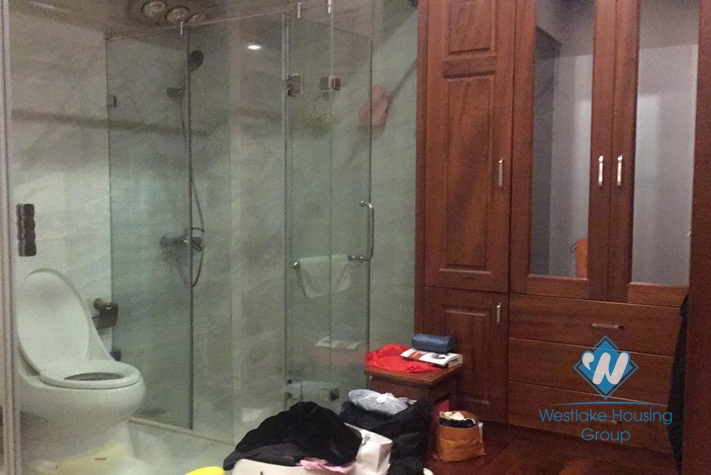 A good quality house for rent on Vinh Phuc street, Ba Dinh District