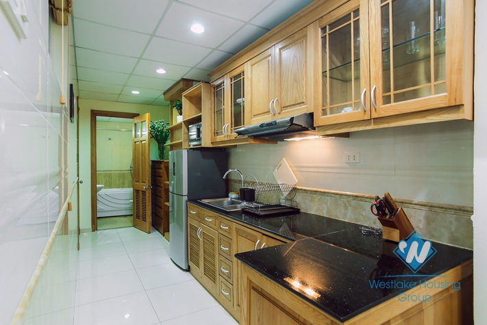 Apartment near Lottle tower Ba Dinh for rent.