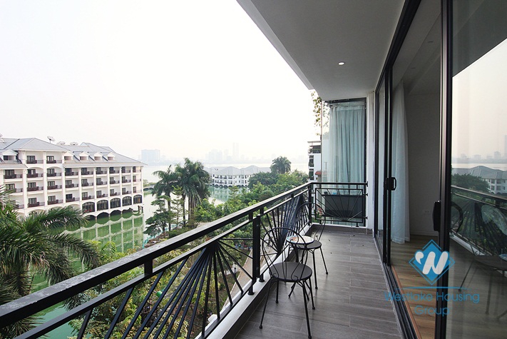 A stylish 2 bedroom apartment for rent on Tu Hoa street