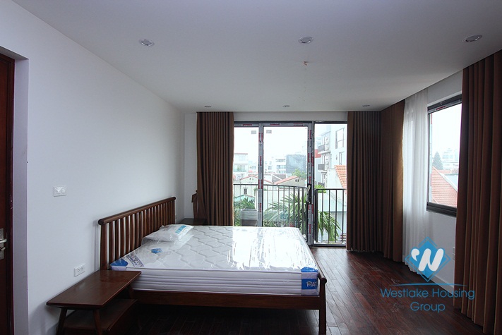 A charming 4 bedrooms apartment for rent in Tay Ho