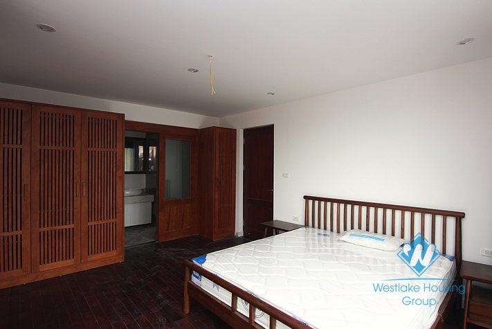 A charming 4 bedrooms apartment for rent in Tay Ho