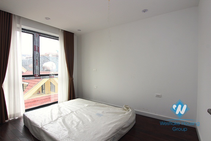 A charming 4 bedrooms apartment for rent in Tay Ho