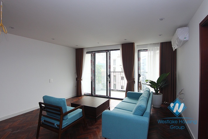 A charming 4 bedrooms apartment for rent in Tay Ho