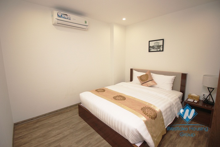 A luxurious 2 bedroom apartment for rent in Ba Dinh District