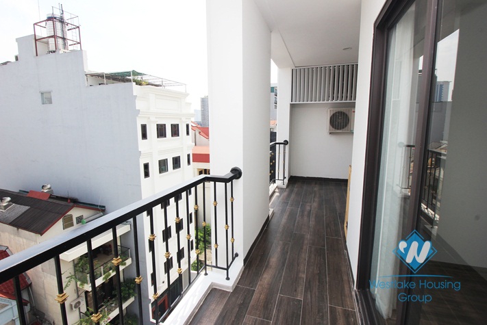 A luxurious 2 bedroom apartment for rent in Ba Dinh District