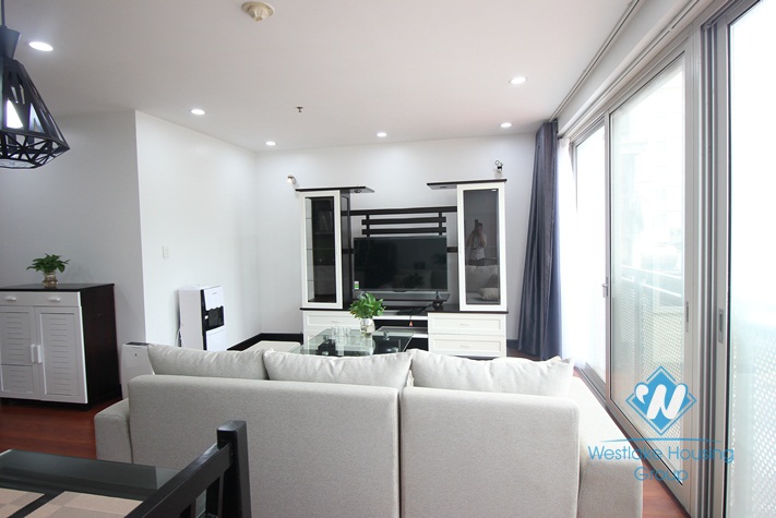 A shiny serviced apartment with 2 bedrooms for rent on Kim Ma street