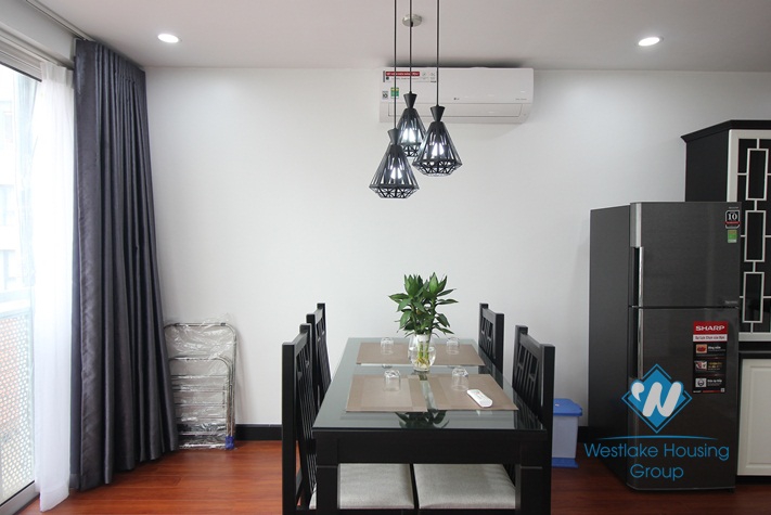 A shiny serviced apartment with 2 bedrooms for rent on Kim Ma street