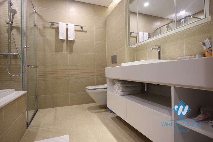 A beautiful furnished apartment for rent in Vinhome Metropolis, Ba Dinh