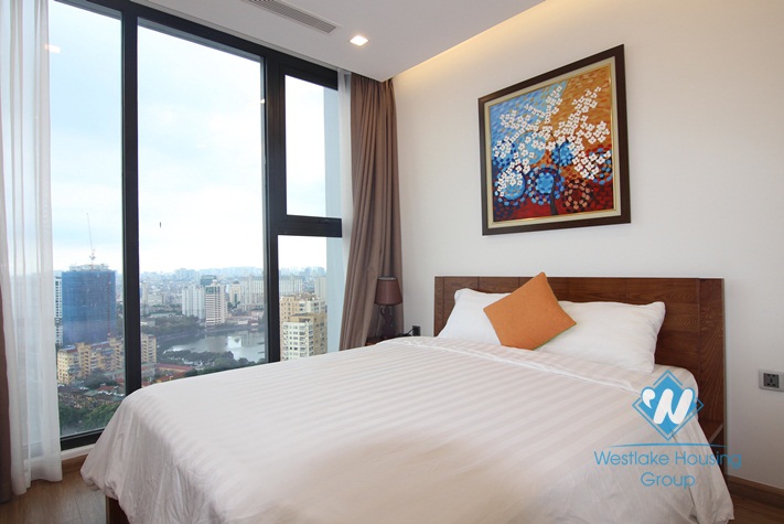 A beautiful furnished apartment for rent in Vinhome Metropolis, Ba Dinh