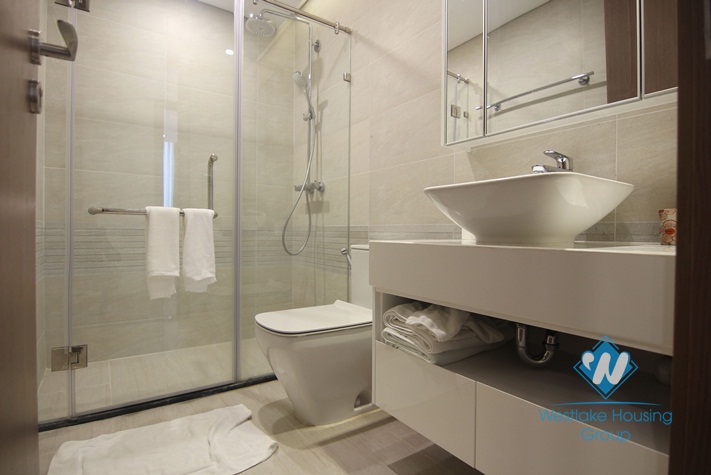 A beautiful furnished apartment for rent in Vinhome Metropolis, Ba Dinh