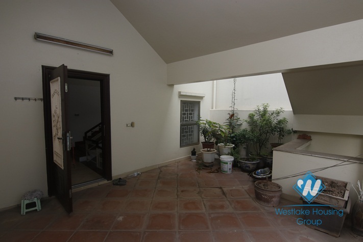 An affordable house for rent in Truc Bach Island