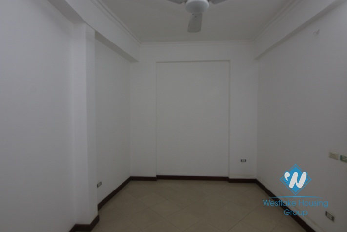 An affordable house for rent in Truc Bach Island