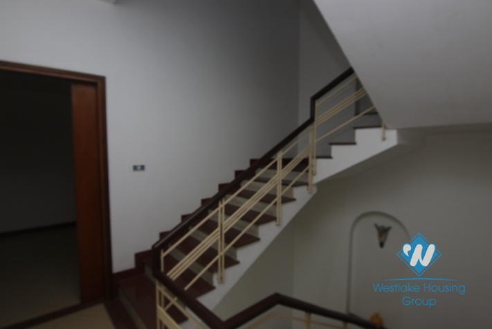 An affordable house for rent in Truc Bach Island