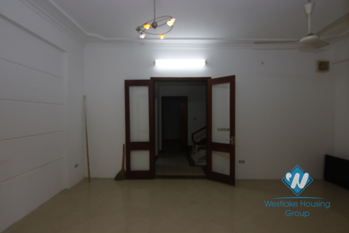 An affordable house for rent in Truc Bach Island