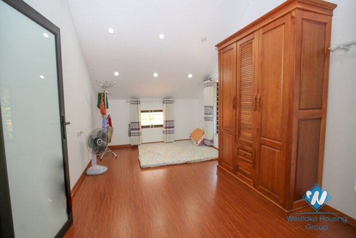 Big garden house for rent in Ngoc Thuy, Long Bien area 