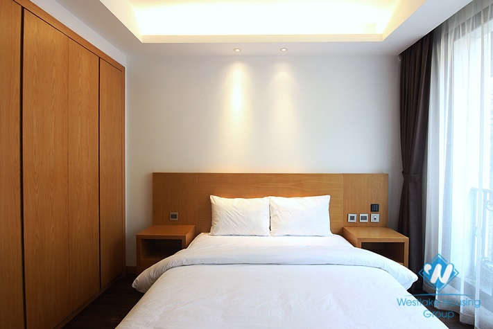 Bright spacious 2 bedrooms apartment for rent in central Tay Ho, Hanoi