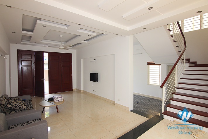 A nice house for rent in Au co, Tay Ho, Ha Noi