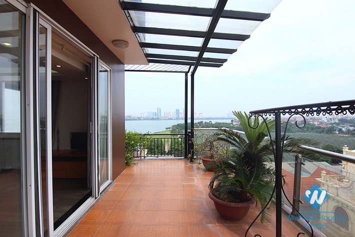 Spacious 03 bedrooms apartment with lake view for rent in Quang Khanh, Tay Ho