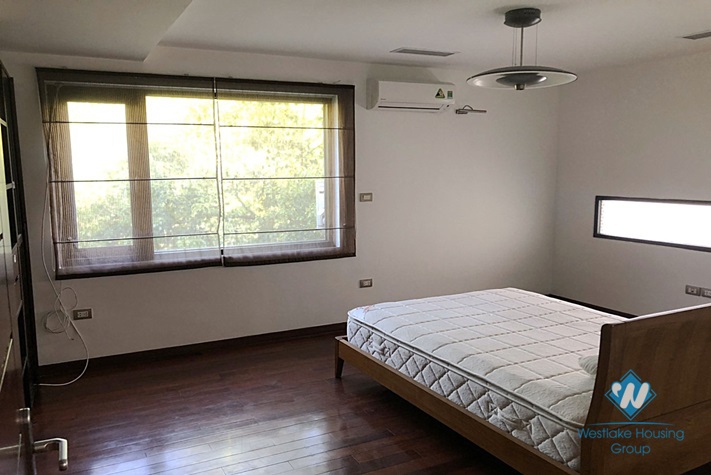 A spacious, modern villa for rent in Vuon Dao Compound