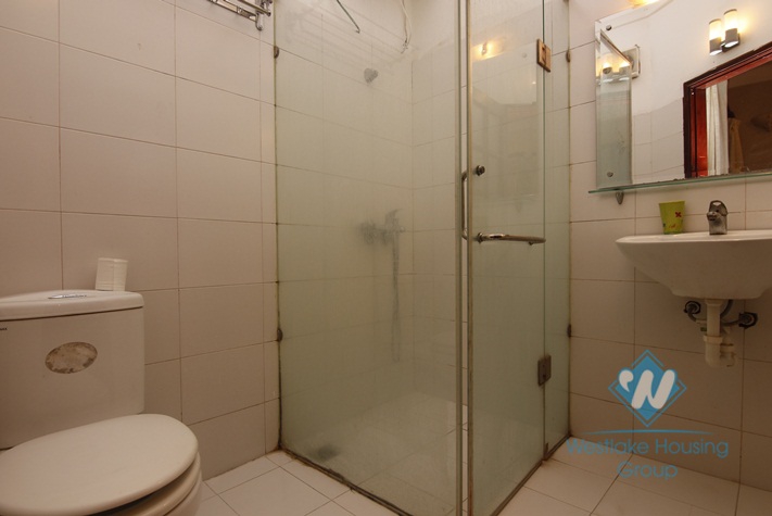 A spacious onne-bedroom apartment on Tran Phu street, Ba Dinh, Hanoi