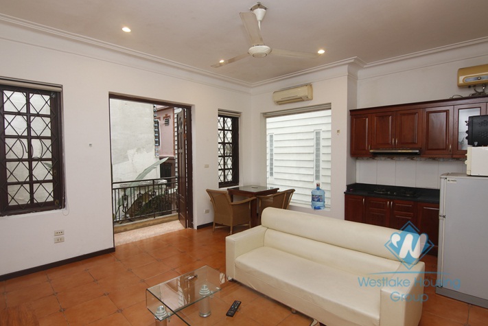 A spacious onne-bedroom apartment on Tran Phu street, Ba Dinh, Hanoi