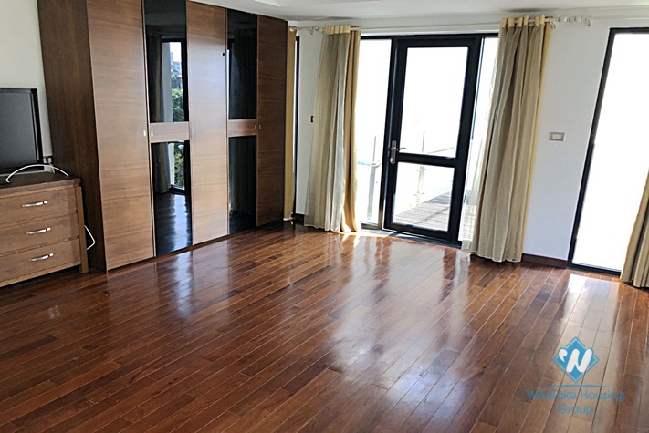 A spacious, modern villa for rent in Vuon Dao Compound