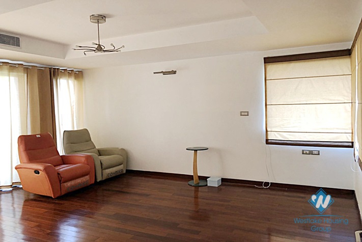 A spacious, modern villa for rent in Vuon Dao Compound