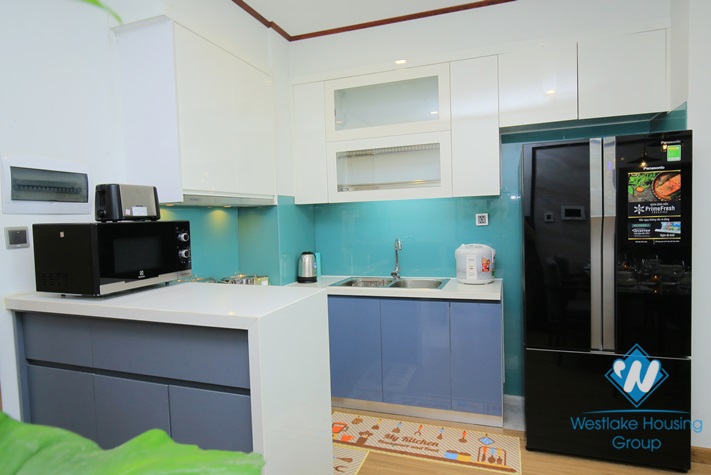 A superb three-bedroom apartment in the high-rise building Vinhome Metroplis, Lieu Giai, Ba Dinh